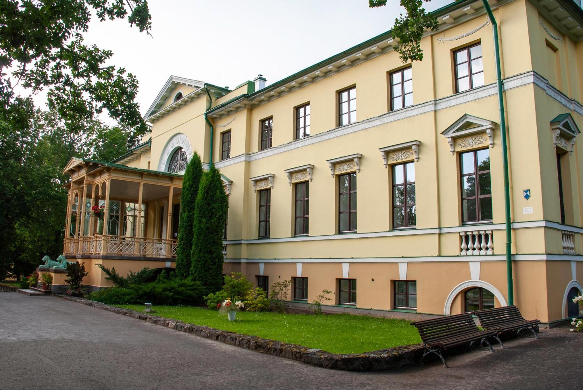 Hotel Nauksenu Muiza Naukseni Exterior foto